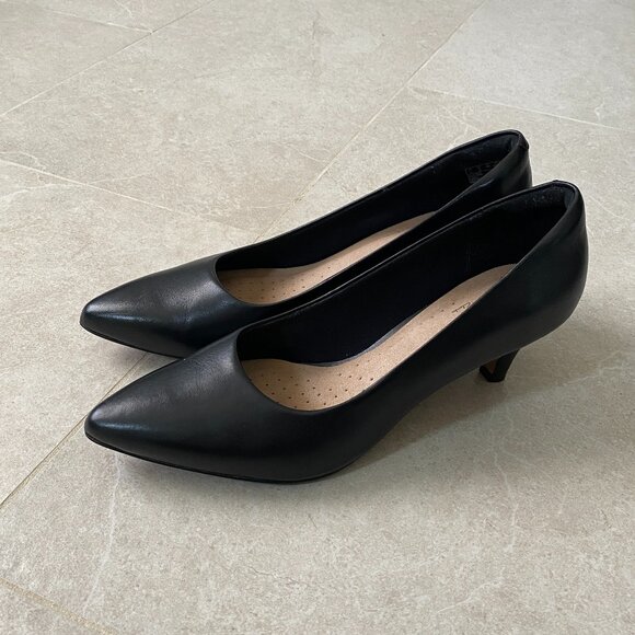Collection by Clarks 100% Genuine Leather Black Comfortable High Heels - Picture 1 of 13